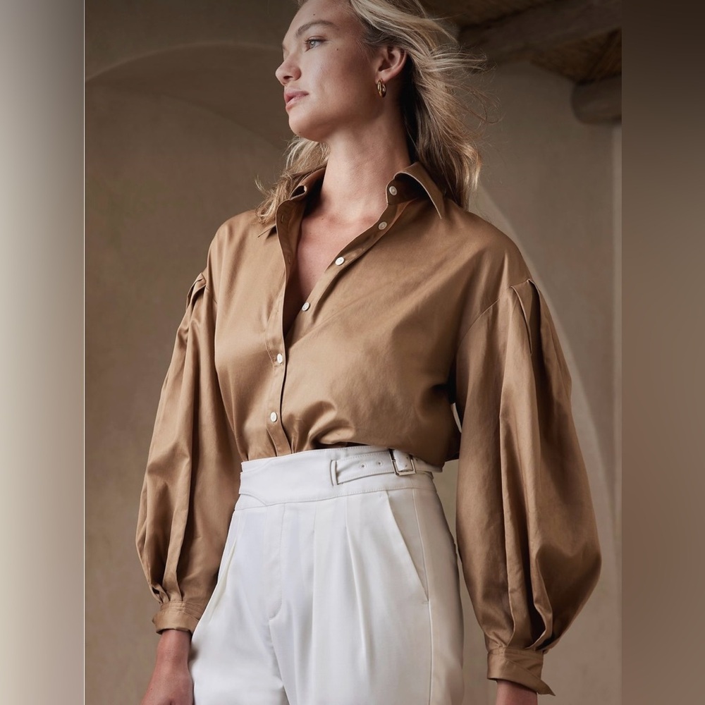 Banana Republic bubble sleeves shirt